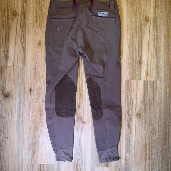 Women’s Riding Breeches - Picture 2 of 7